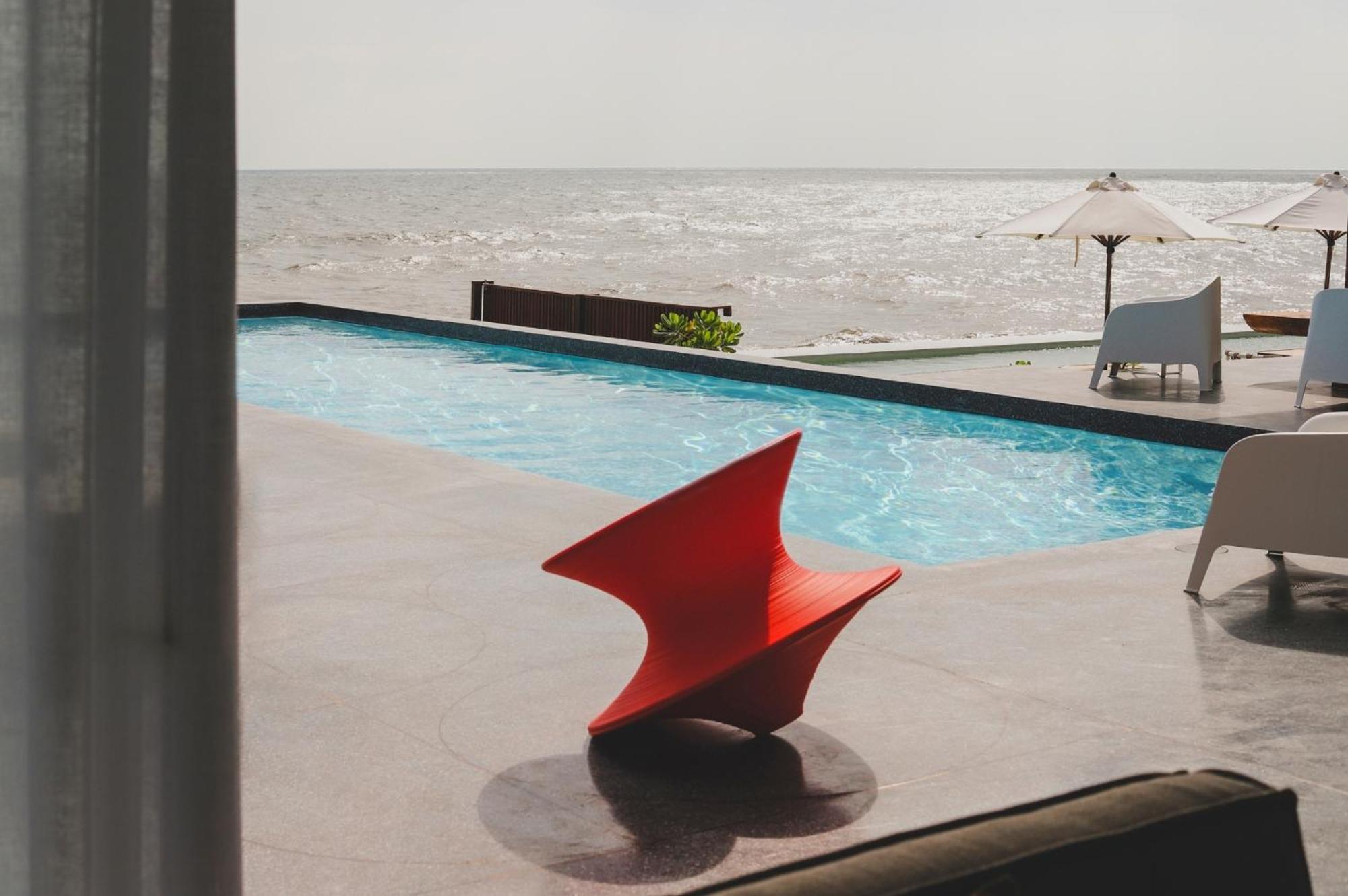 Sundance Dayclub Hua Hin Hotel Exterior photo